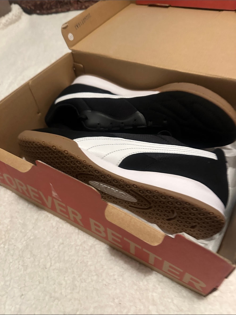 Men's Black and White Puma Sneakers - NIB